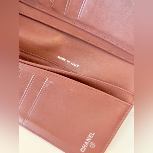 RARE Chanel Patent Leather Wallet - Picture 6 of 10